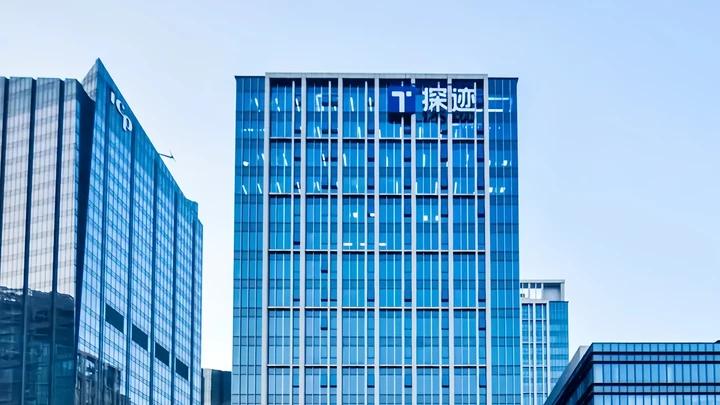 广东省委副书记、省长孟凡利莅临探迹科技调研人工智能创新应用情况